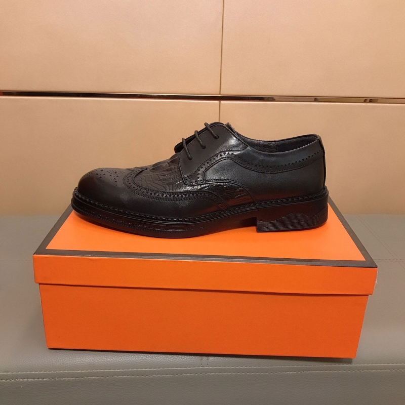 Pra*a leather shoes
